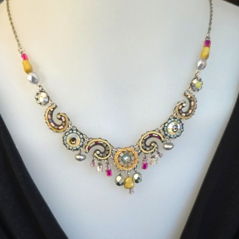 Ayalabar Necklace - Picture 5 of 10